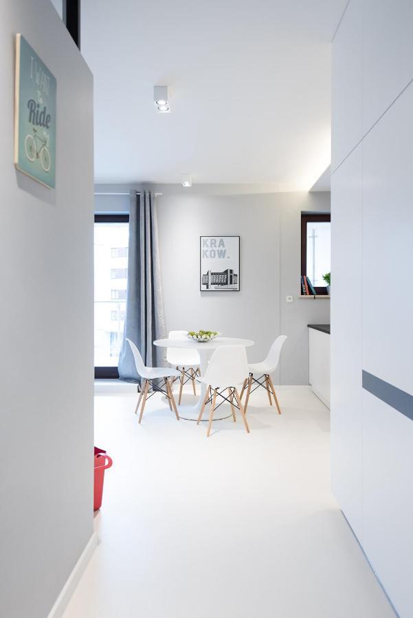 Premium Apartment For Old Town & Jewish Quarter - Balcony Plus Pool Onsite Krakow Luaran gambar