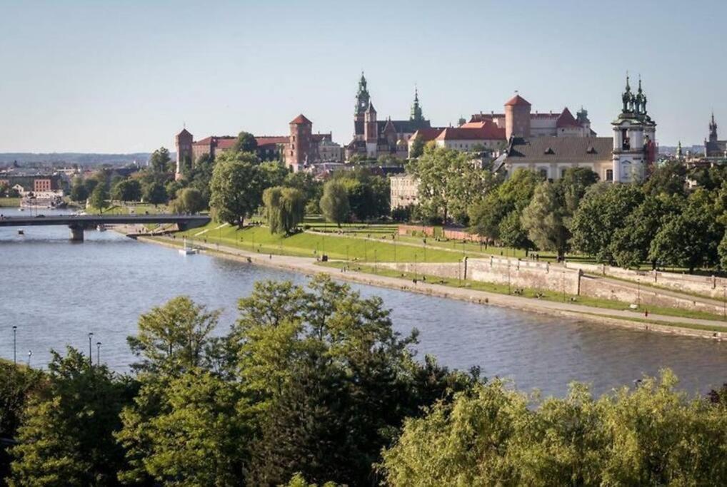 Premium Apartment For Old Town & Jewish Quarter - Balcony Plus Pool Onsite Krakow Luaran gambar