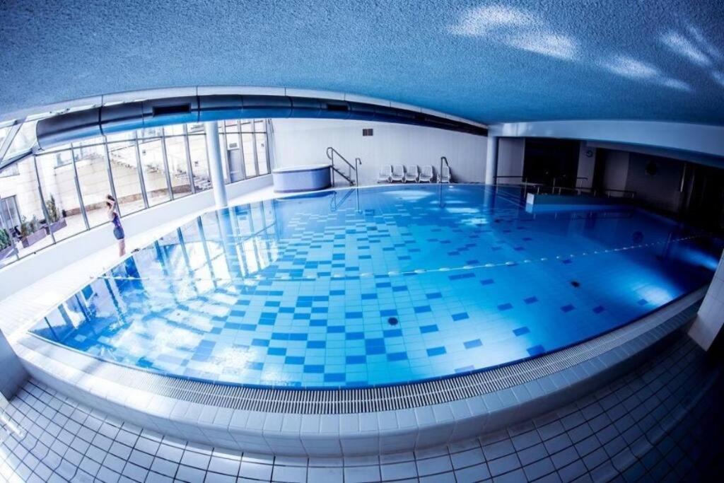 Premium Apartment For Old Town & Jewish Quarter - Balcony Plus Pool Onsite Krakow Luaran gambar