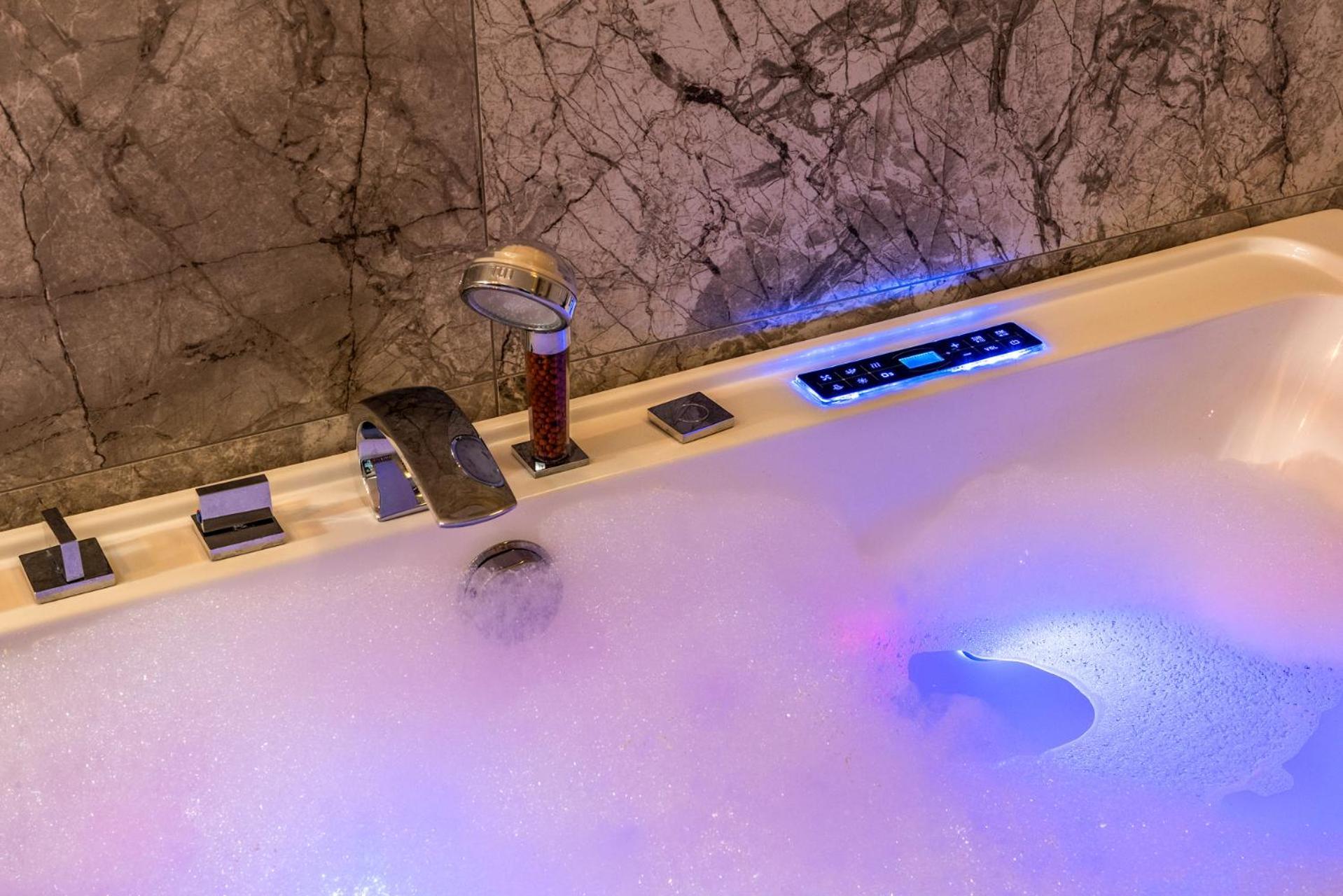 Premium Apartment For Old Town & Jewish Quarter - Balcony Plus Pool Onsite Krakow Luaran gambar